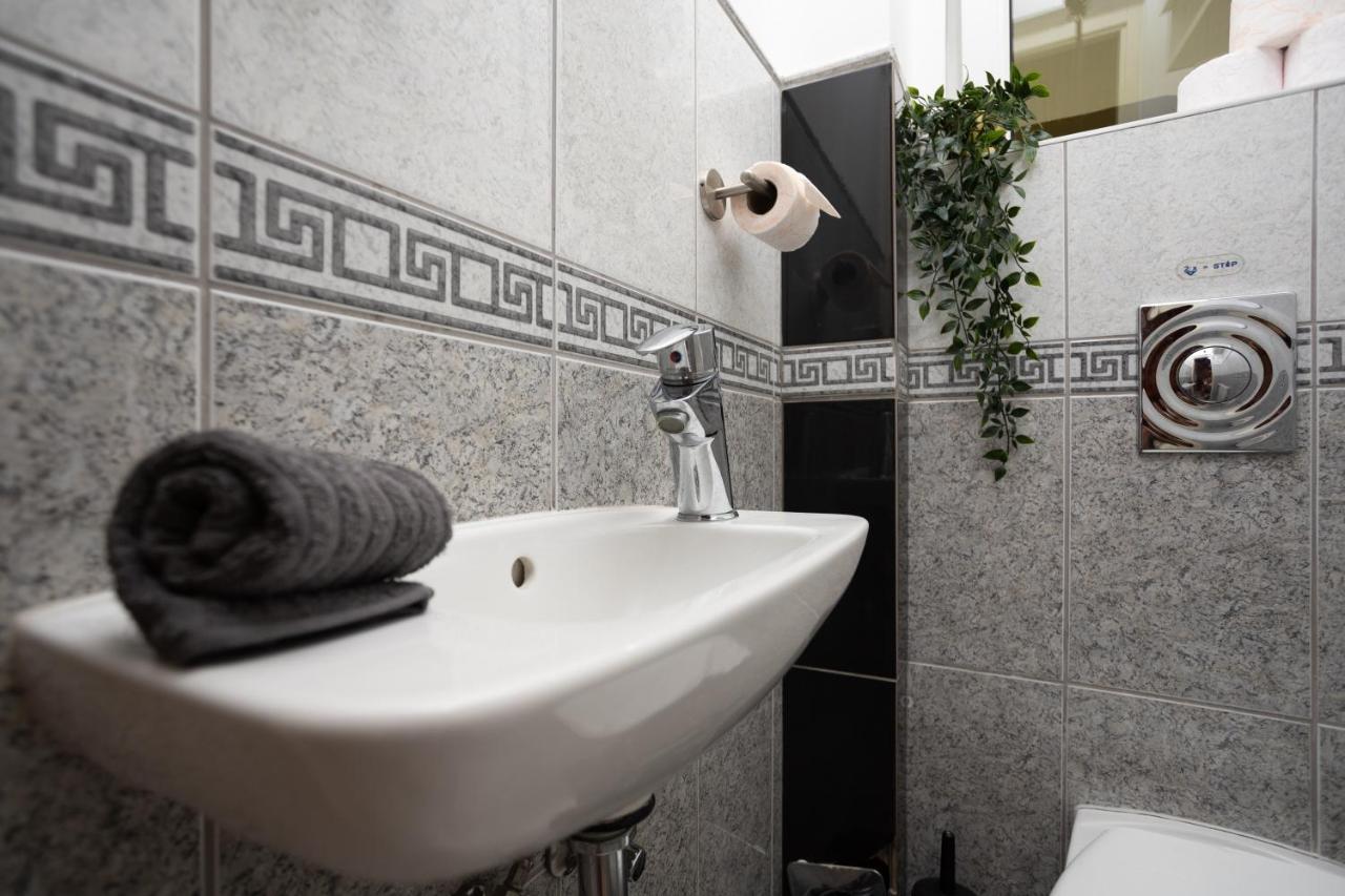 Emerald Suite With Free Parking Budapest Exterior foto