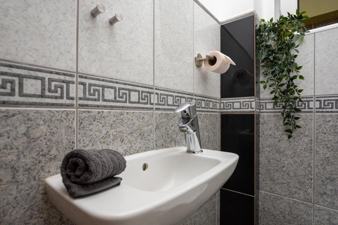 Emerald Suite With Free Parking Budapest Exterior foto